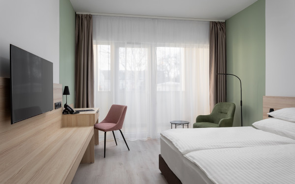 Hunguest Hotel Flóra, Dvojlôžková izba Standard na prízemí